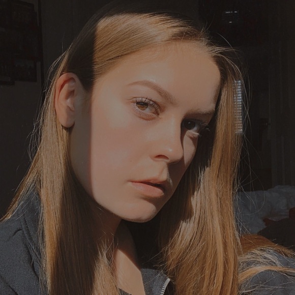 Meet your Posher, Jenna - Picture 1 of 1